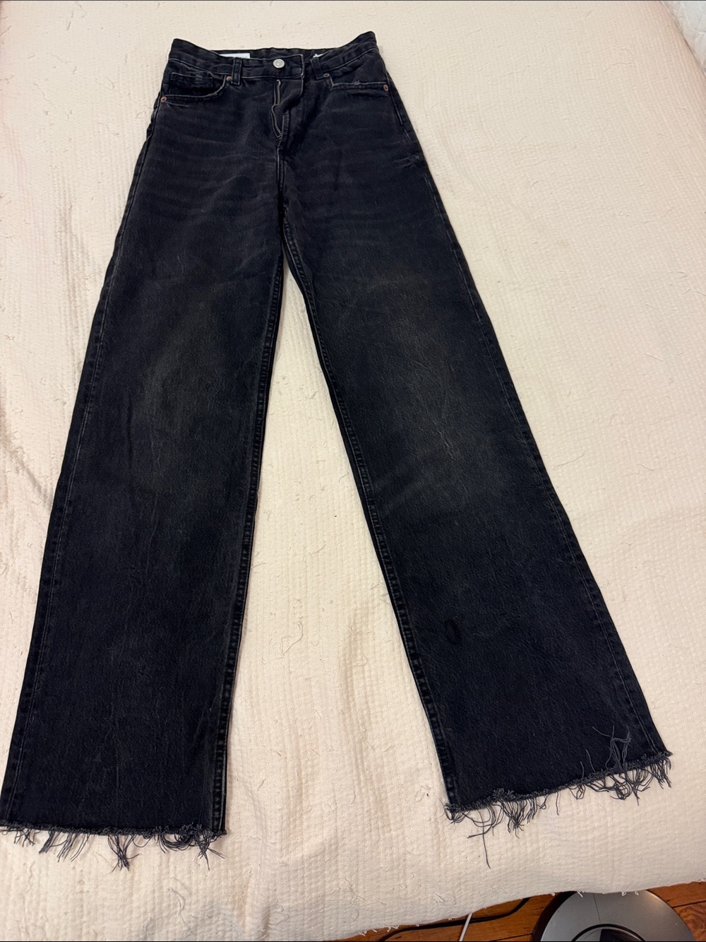 Zara Black Wide-Leg Frayed-Hem Jeans